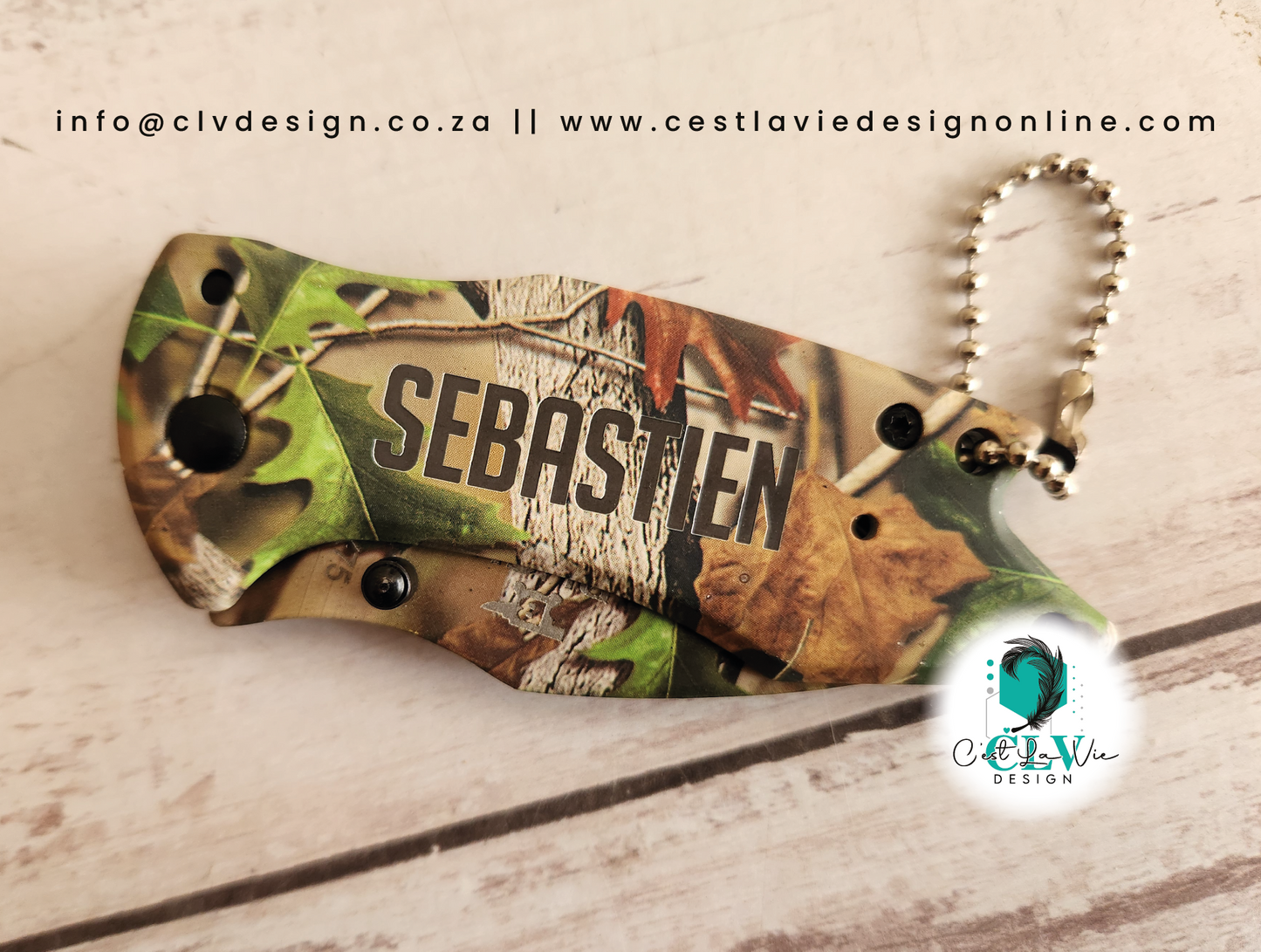 BUCK KNIFE WITH CAMO PRINT