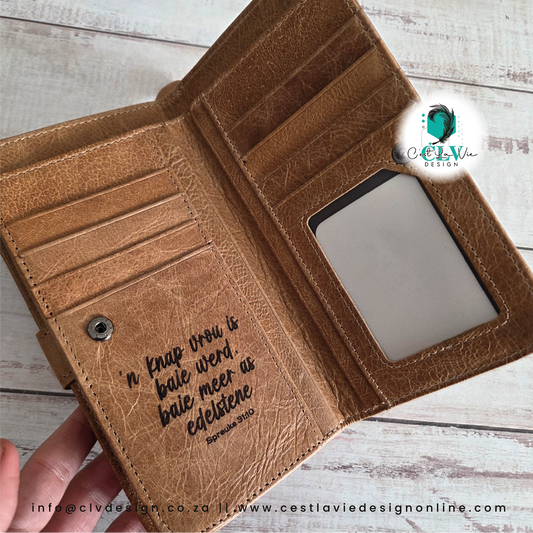 GENIUNE LEATHER LADIES BOOK WALLET (TAN)