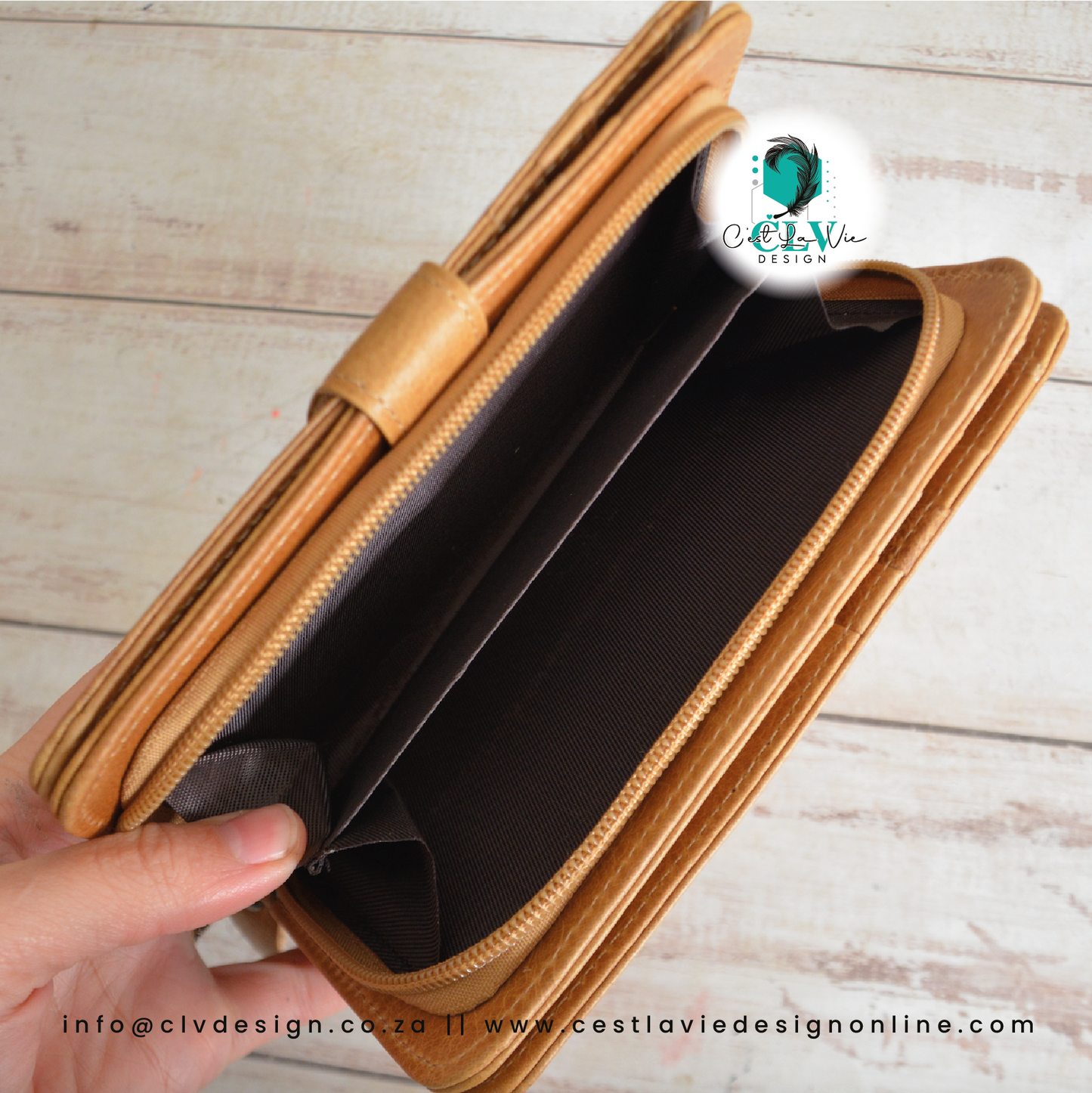 GENIUNE LEATHER LADIES BOOK WALLET (TAN)