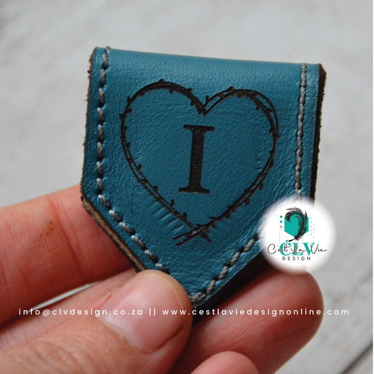 MAGNETIC LEATHER BOOKMARK