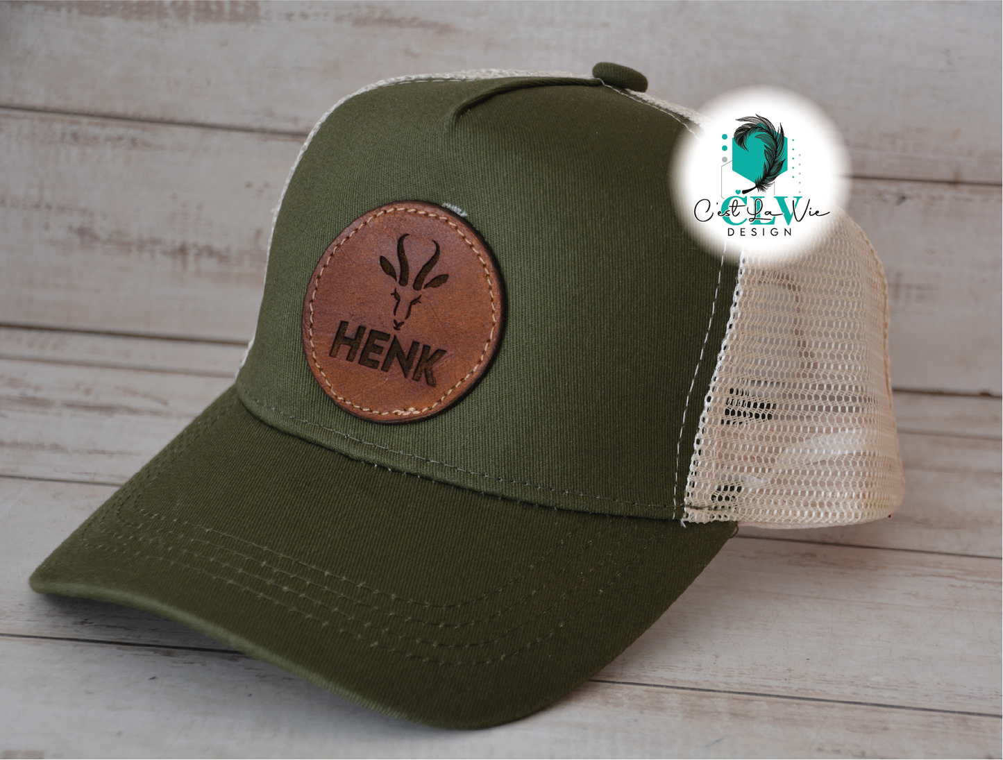 CAPS WITH LEATHER ENGRAVED PATCH (ADULTS)