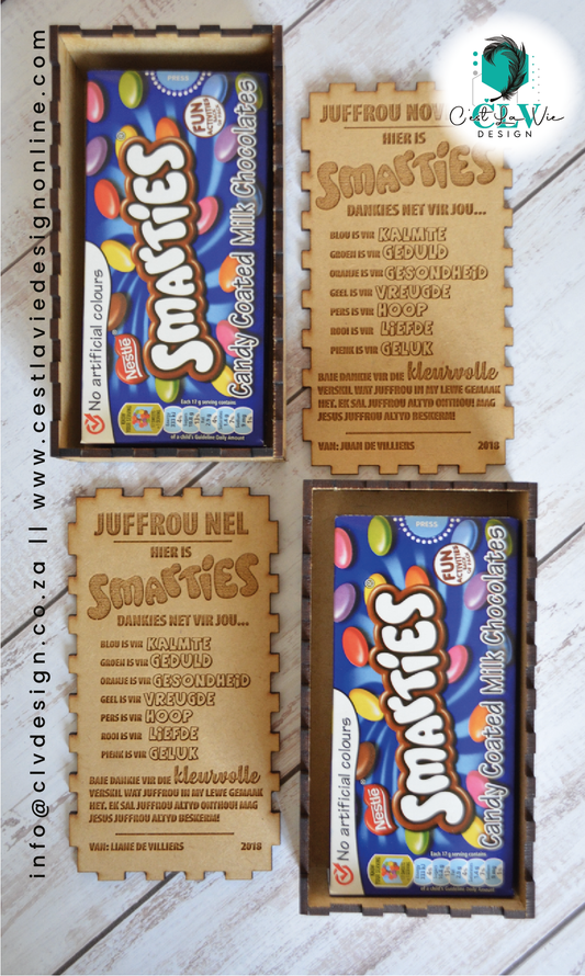 ENGRAVED BOX WITH SMARTIE GIFT INSIDE