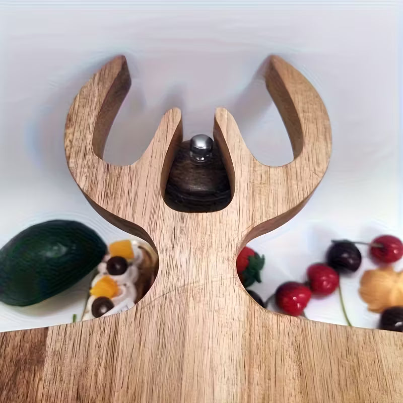 ACACIA DEER ANTLER SHAPED CUTTING BOARD