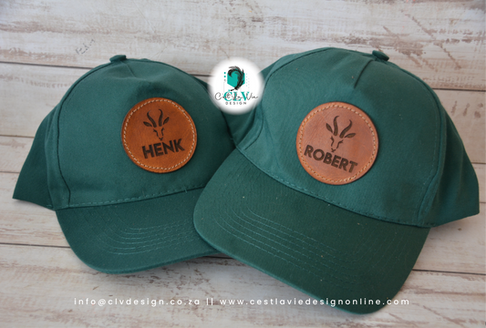 CAPS WITH LEATHER ENGRAVED PATCH (ADULTS)