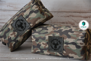 PRINTED TOILETRY BAG WITH LEATHER PATCH