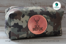 Load image into Gallery viewer, PRINTED TOILETRY BAG WITH LEATHER PATCH