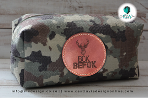 PRINTED TOILETRY BAG WITH LEATHER PATCH