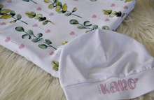 Load image into Gallery viewer, BABY PRINTED SWADDLE